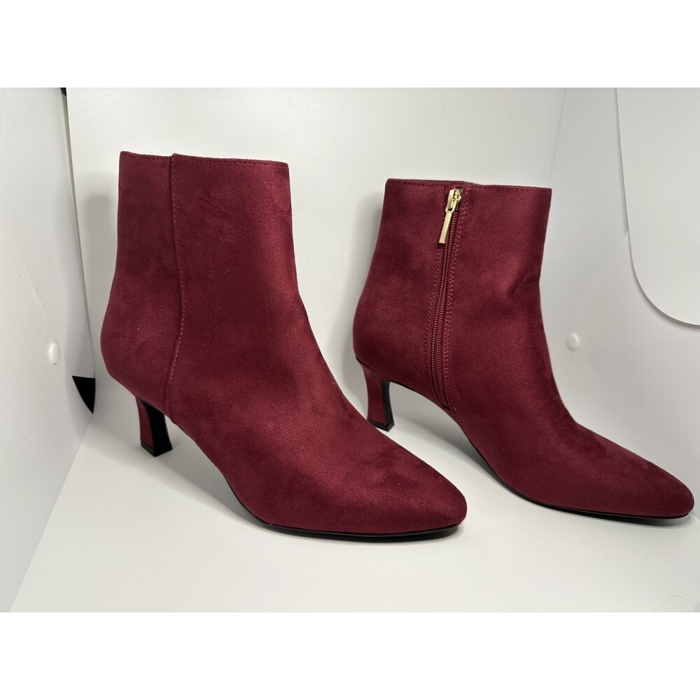 Crown & Ivy Cala Booties Wine Women's 8 Ankle Boots Side Zip faux suede Burgundy